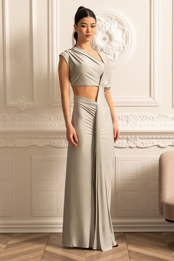 Önden Yırtmaçlı ve Yandan Kesimli Sofistike Dökümlü Elbise - Gümüş