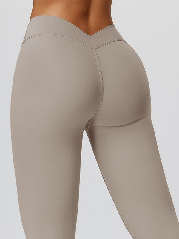 Derin V Sırtlı Yoga Taytı